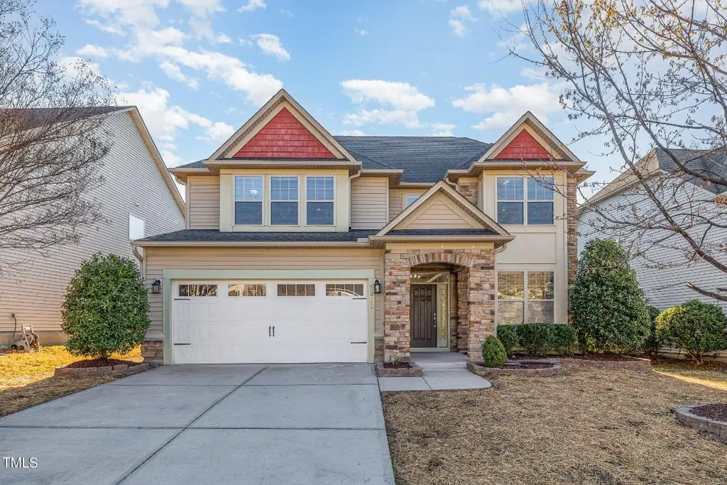 Modern 4-Bedroom Home with Open-Concept Layout and Screened Porch (2,707 Sq. Ft. Floor Plan)