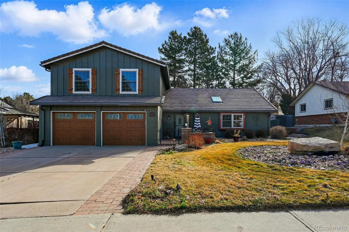 Traditional-Style 3-Bedroom Home with Two-Car Attached Garage and Several Patio Areas (2,622 Sq. Ft. Floor Plan)