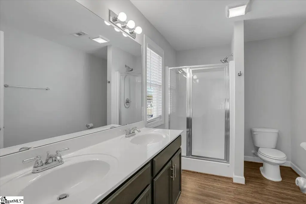 3-Bedroom Craftsman-Style Home with Screened Porch and Two-Car Parking Pad (Floor Plan) 