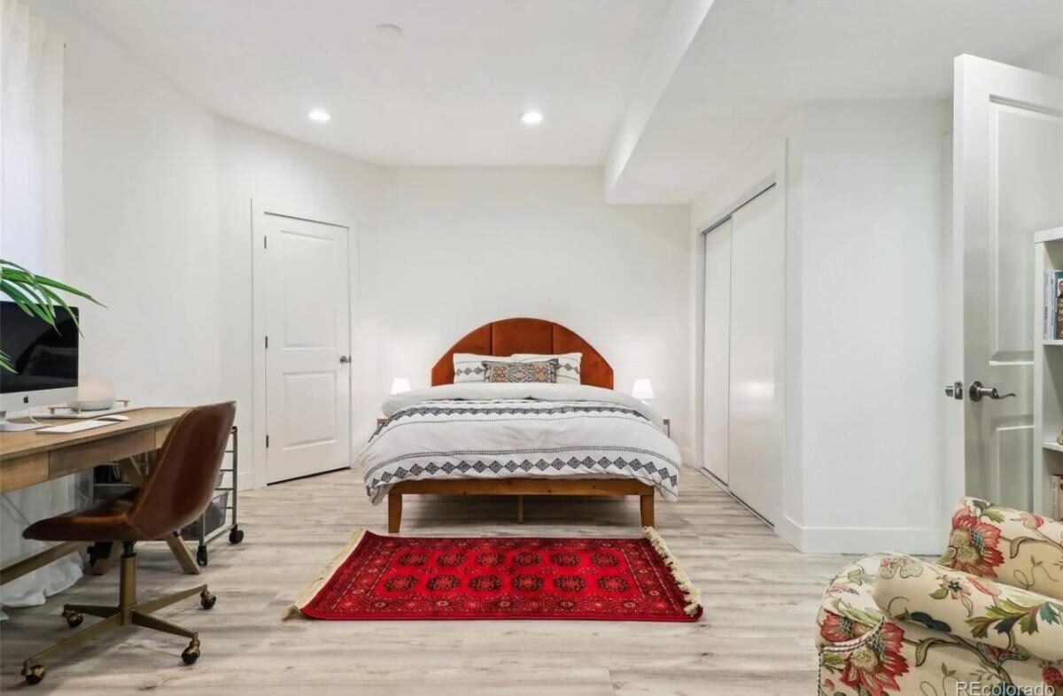 Contemporary-Style 4-Bedroom Home for a Corner Lot with Open Floor Plan and Finished Basement (2,584 Sq. Ft. Floor Plan)