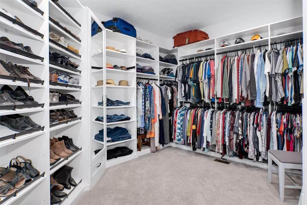 Maximize Organization with These Custom-Built Closet Shelves