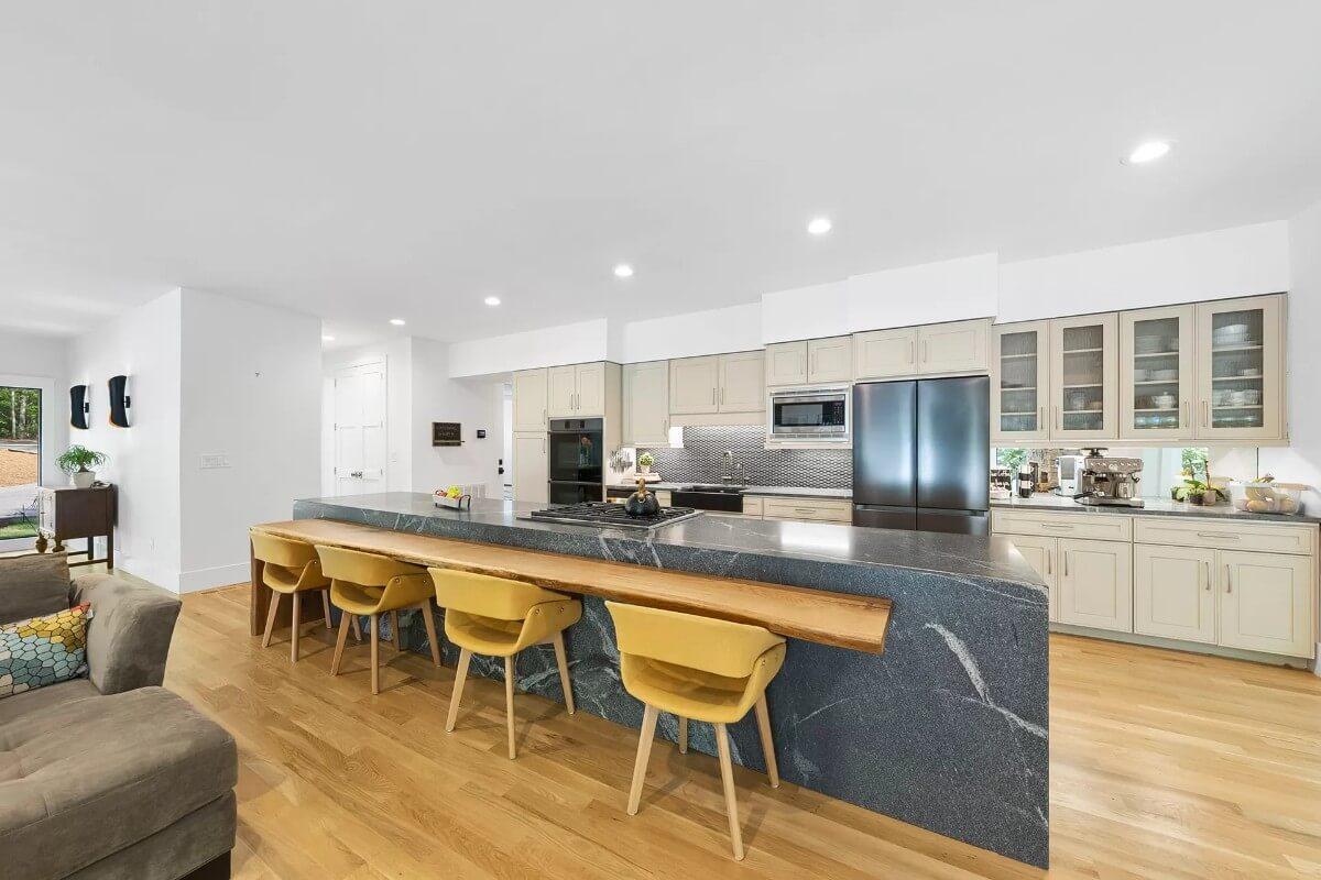 Wow, Look at That Bold Island with Integrated Dining Ledge