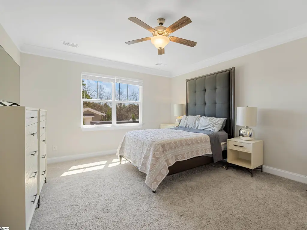 Traditional-Style 4-Bedroom Home with Loft and Covered Back Porch (Floor Plan)
