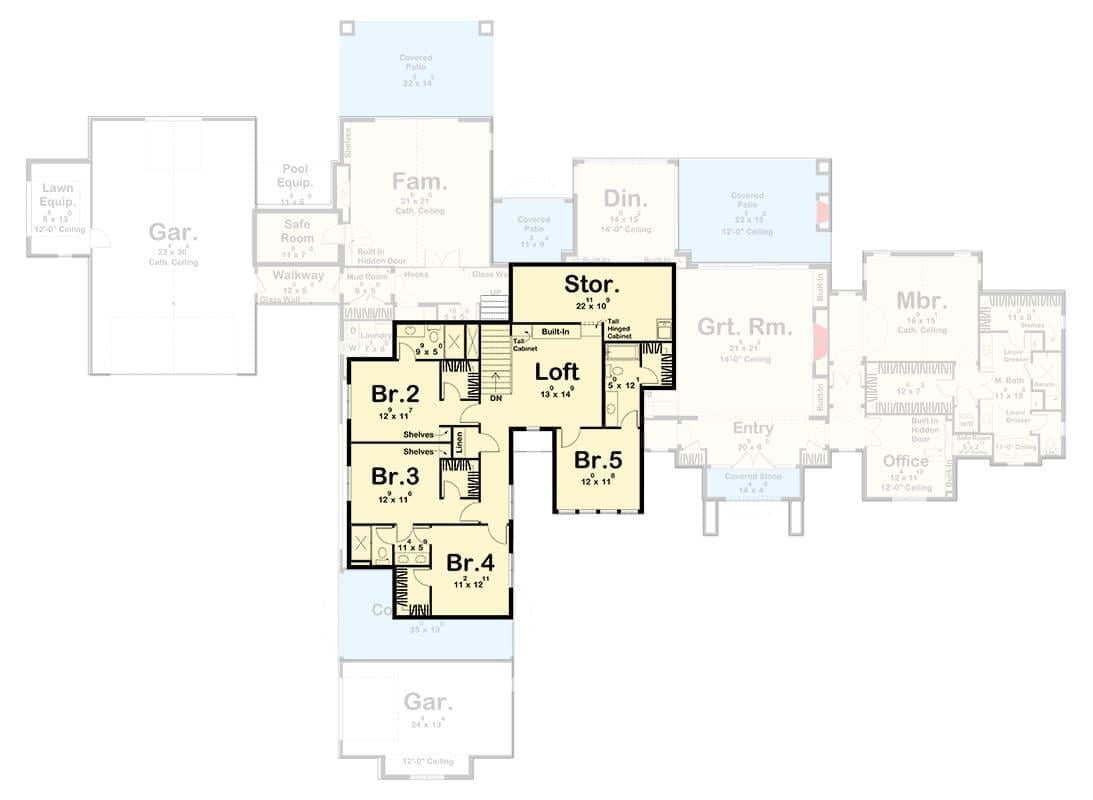 Exploring the Spacious Layout with a Versatile Loft Area