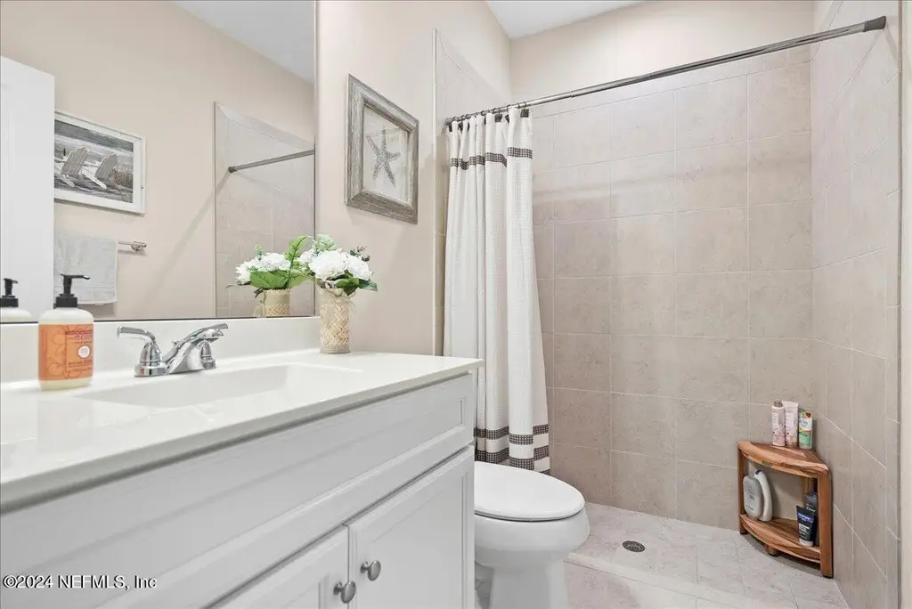 Traditional 5-Bedroom with Open-Concept Layout and Screened-in Pool (2,319 Sq. Ft. Floor Plan) 