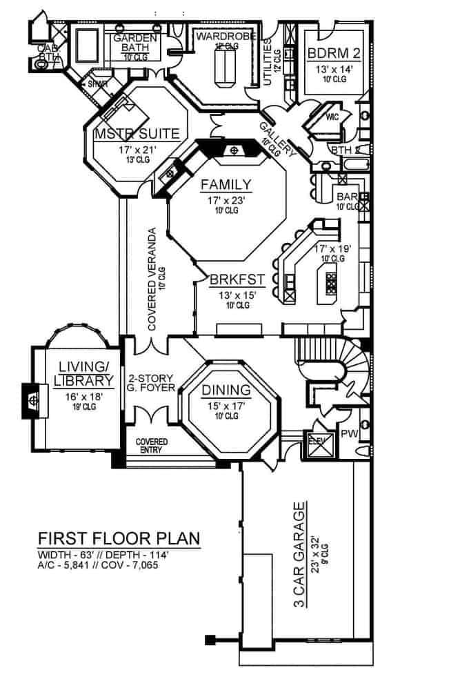 Spacious First Floor with a Grand Family Room