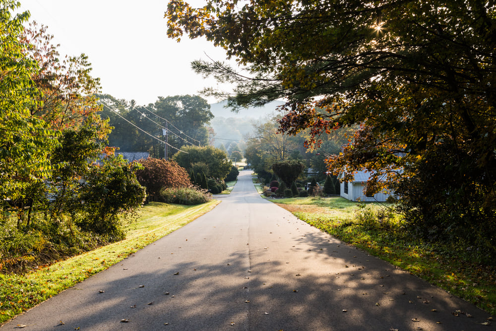 10 Secluded High Country Towns Along North Carolina's Blue Ridge Parkway Corridor