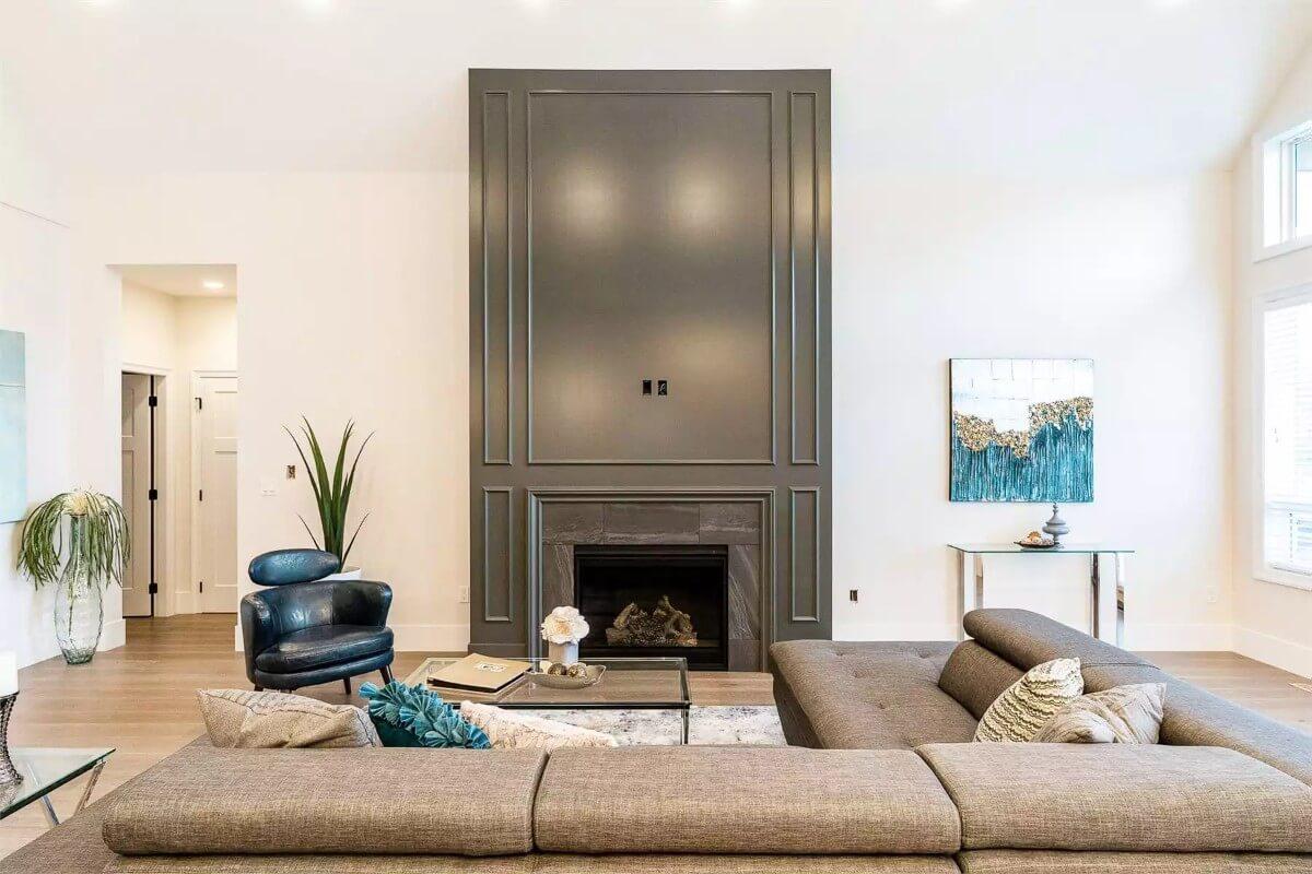 Take in the Bold Accent Wall in This Contemporary Living Room