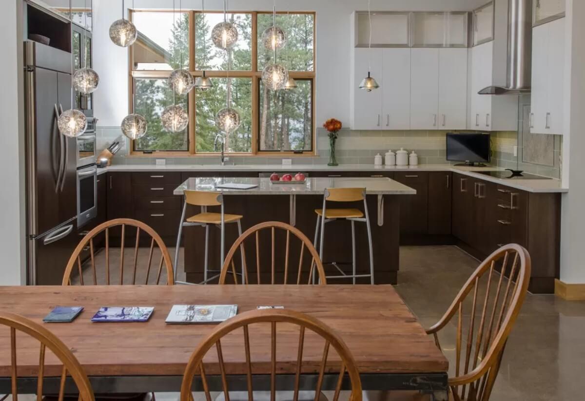 Check Out the Cluster of Pendant Lights Over This Kitchen Island