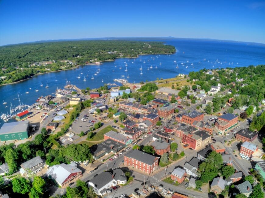 17 Best Small Towns in the Northeast US for Visiting Local Craft Breweries