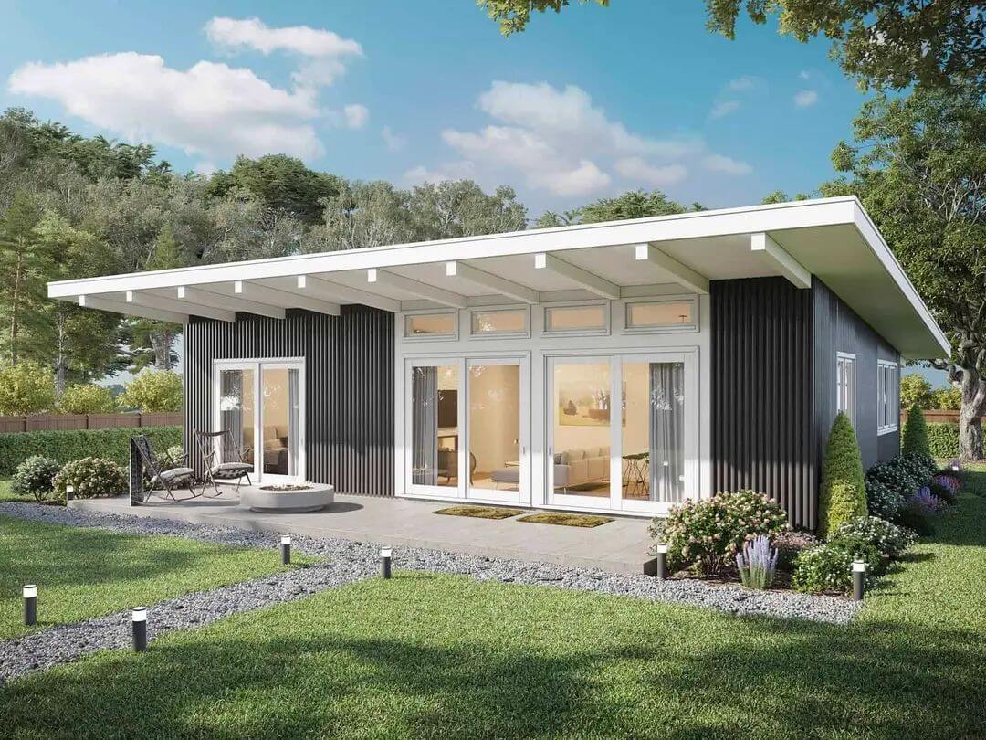 Contemporary-Style 3-Bedroom Home with Covered Patio and Open-Concept Living (Floor Plan)