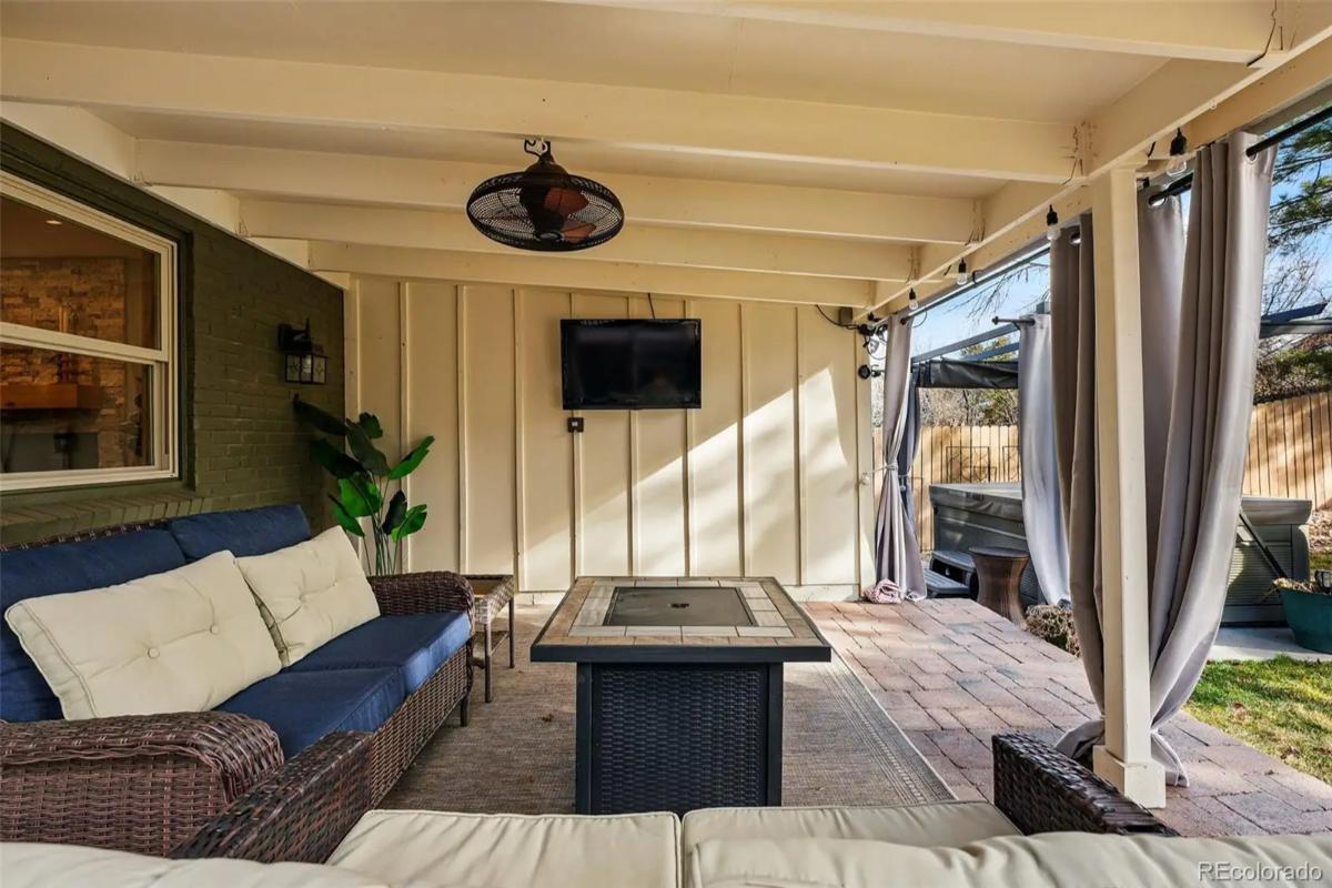 Traditional-Style 3-Bedroom Home with Two-Car Attached Garage and Several Patio Areas (2,622 Sq. Ft. Floor Plan)