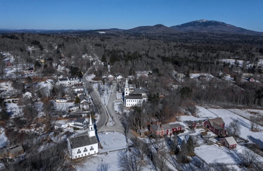 Current image: 10 Secluded Neighborhoods in Western New Hampshire