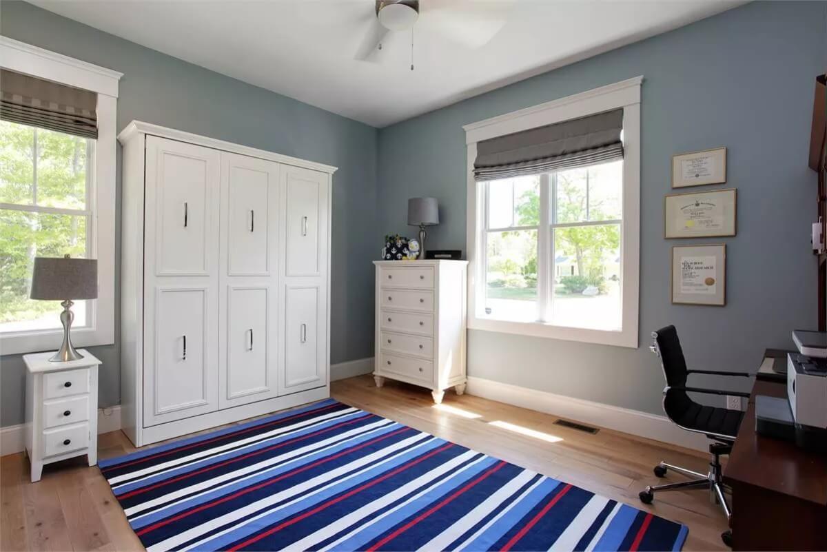 Innovative Murphy Bed Design in a Versatile Home Office Space