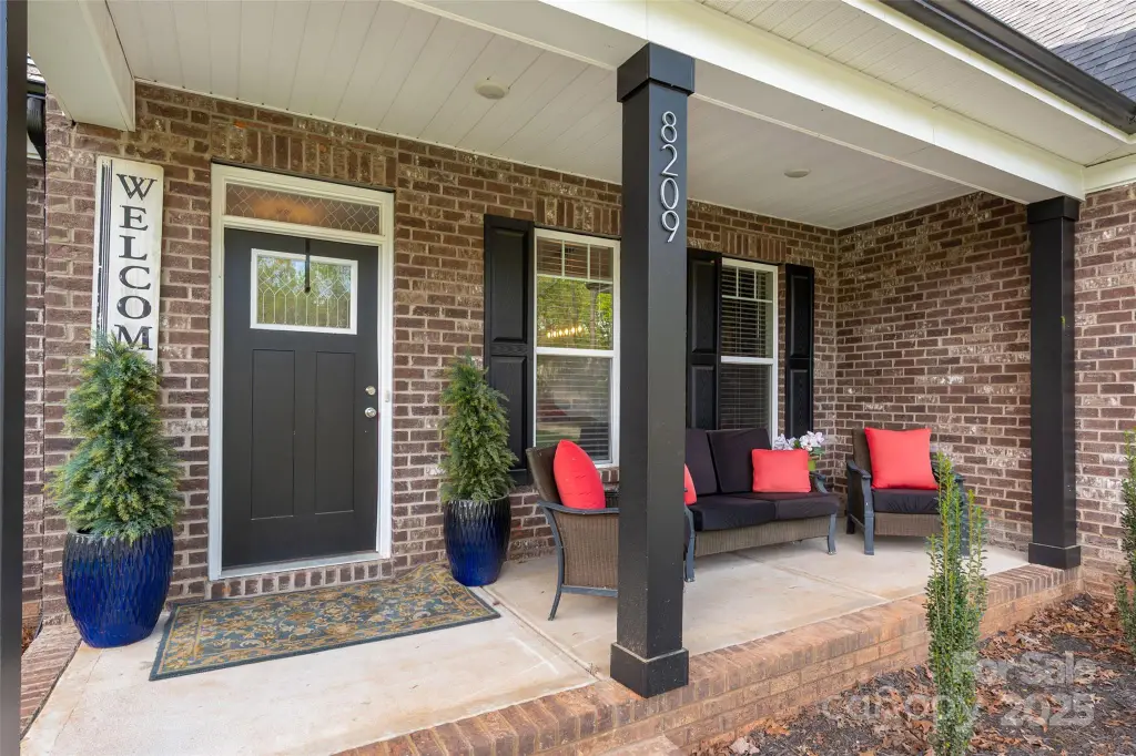 Kelly Ellis Hare @ Helen Adams Realty via Coldwell Banker Realty