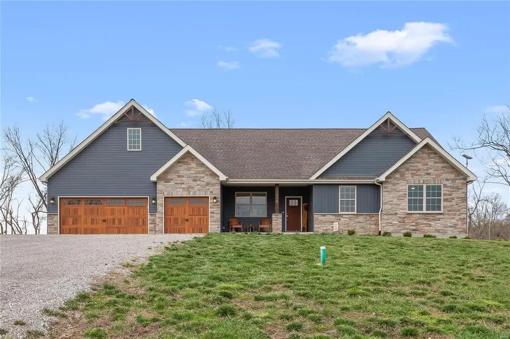 Craftsman-Style Home with 3 Bedrooms and 3-Car Garage (2,285 Sq. Ft. Floor Plan)