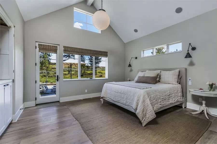 A Serene Retreat with Vaulted Ceiling and Scenic Views