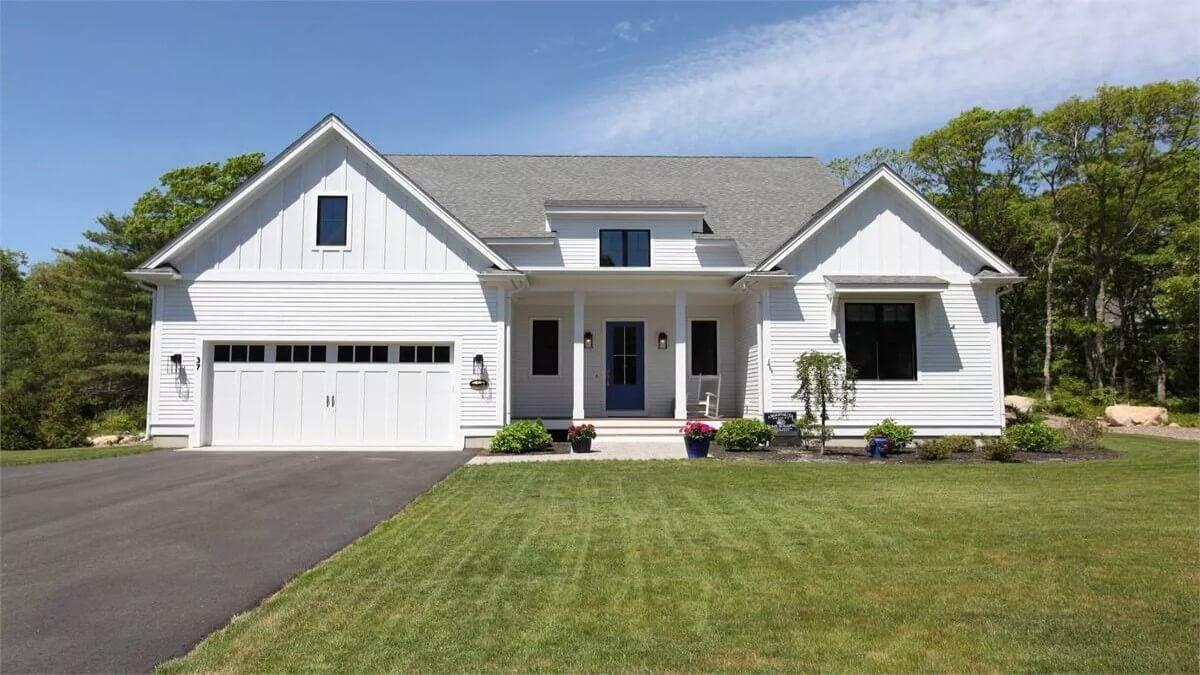 Classic Craftsman Facade with a Pop of Color on the Door