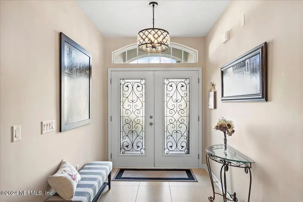 Traditional 5-Bedroom with Open-Concept Layout and Screened-in Pool (2,319 Sq. Ft. Floor Plan) 