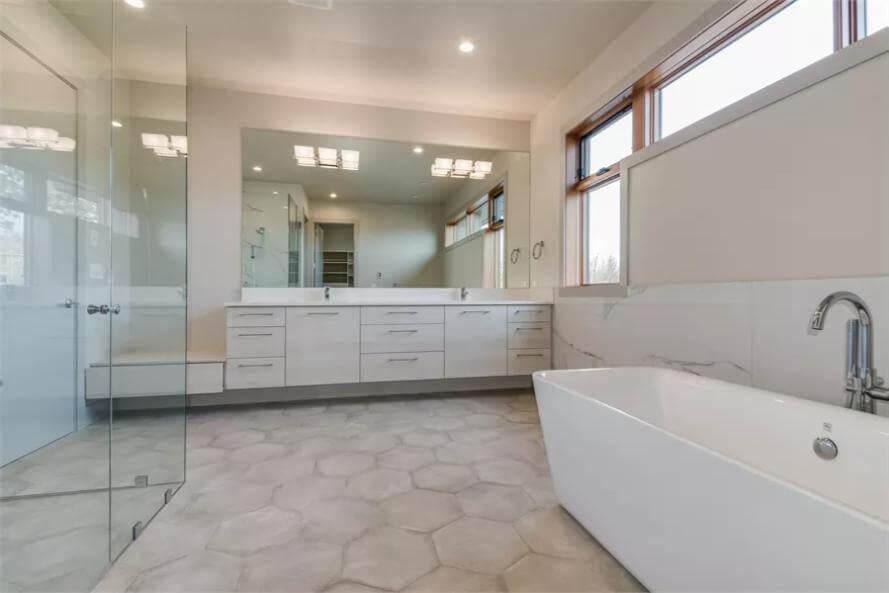 Luxurious Bathroom Highlighting a Freestanding Tub