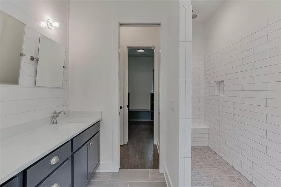 Look at That Spacious Walk-In Shower in This Modern Bathroom