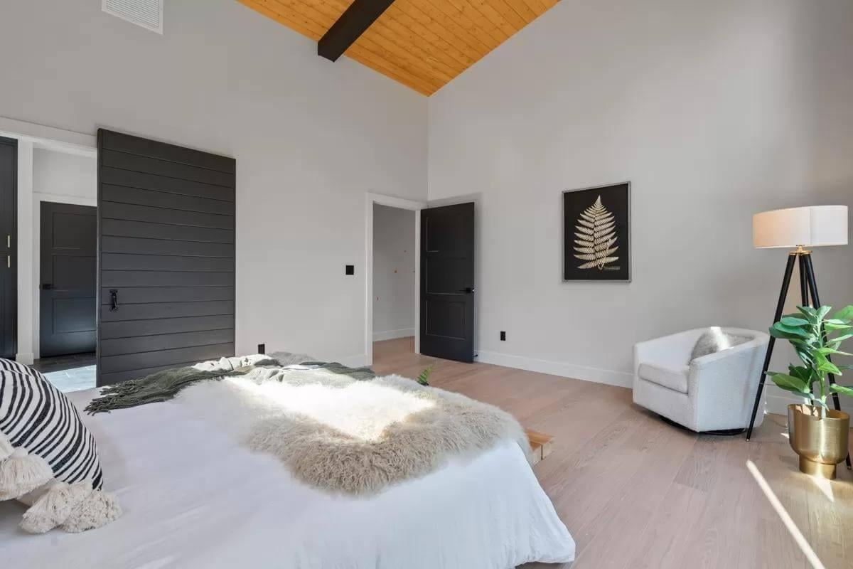 Admire the Warmth of This Bedroom
