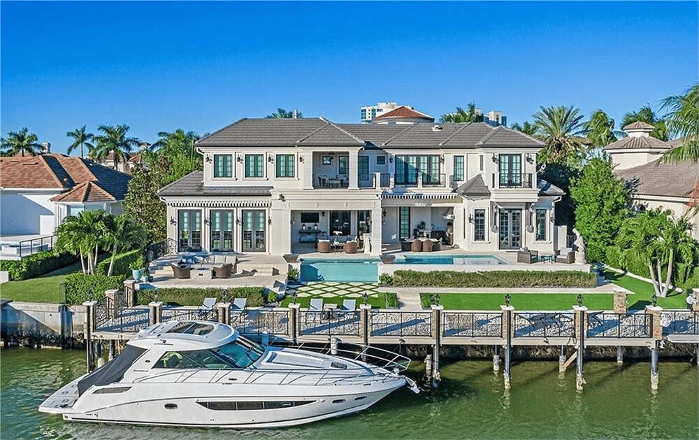 Waterfront Villa with Stunning Canal Views and a Private Dock