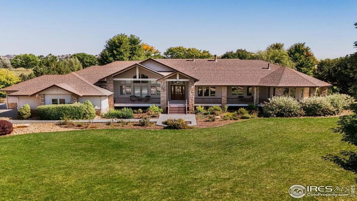 Classic Ranch-Style Home with a Welcoming Front Porch