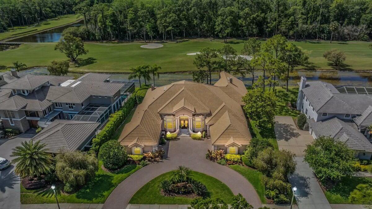 Luxurious Golf Course View from This Elegant Estate