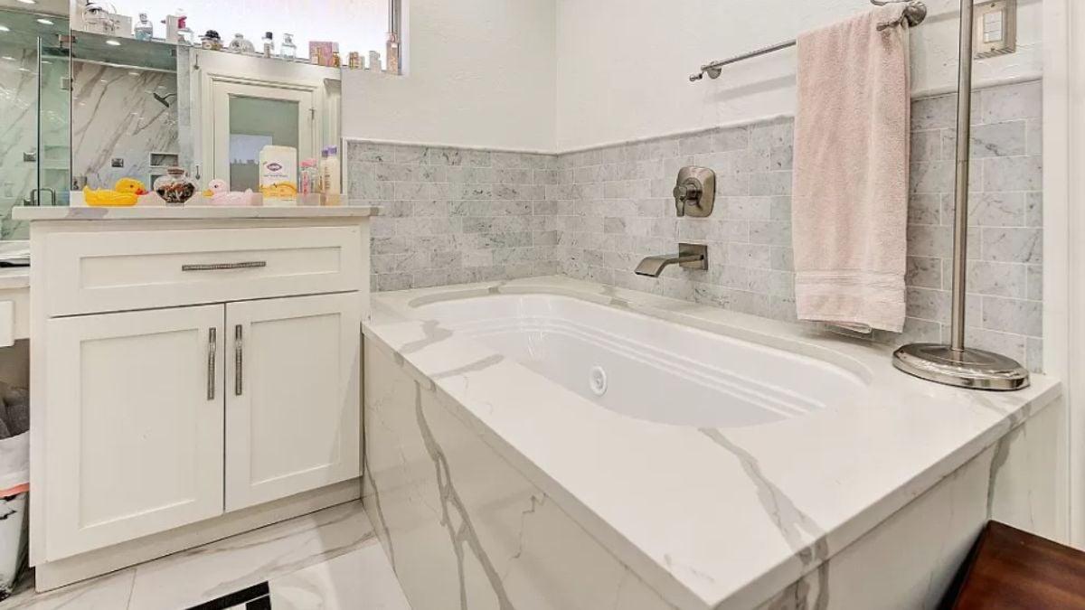 Classic Bathroom Design Featuring a Luxurious Soaking Tub