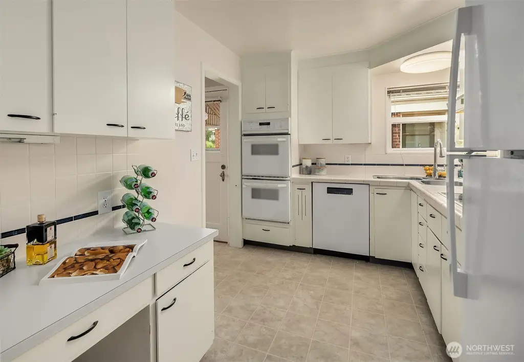Cape Cod-Style 2-Bedroom Home for a Wide Lot with Covered Patio (2,240 Sq. Ft. Floor Plan)