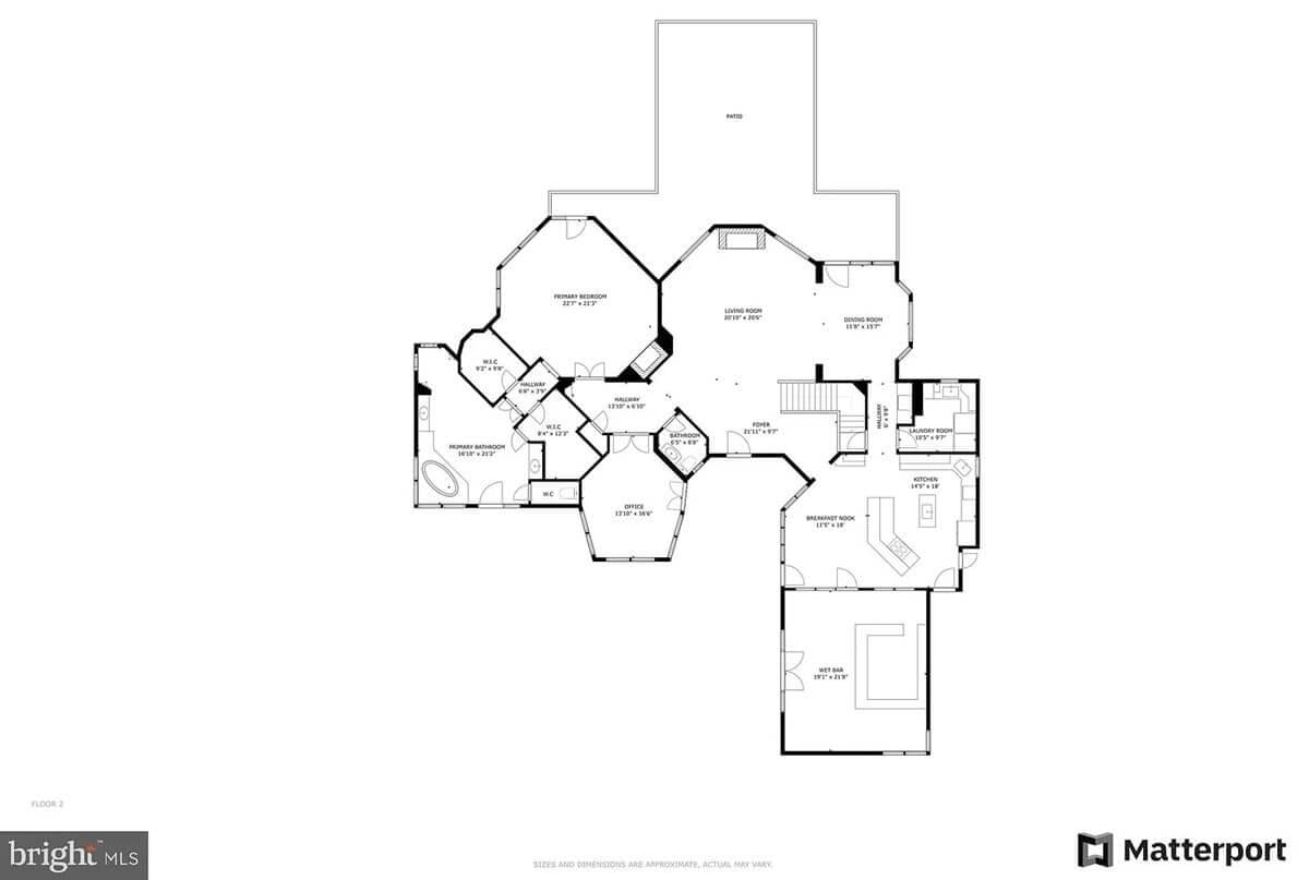 Check Out This Clever Layout With a Dedicated Wet Bar Space