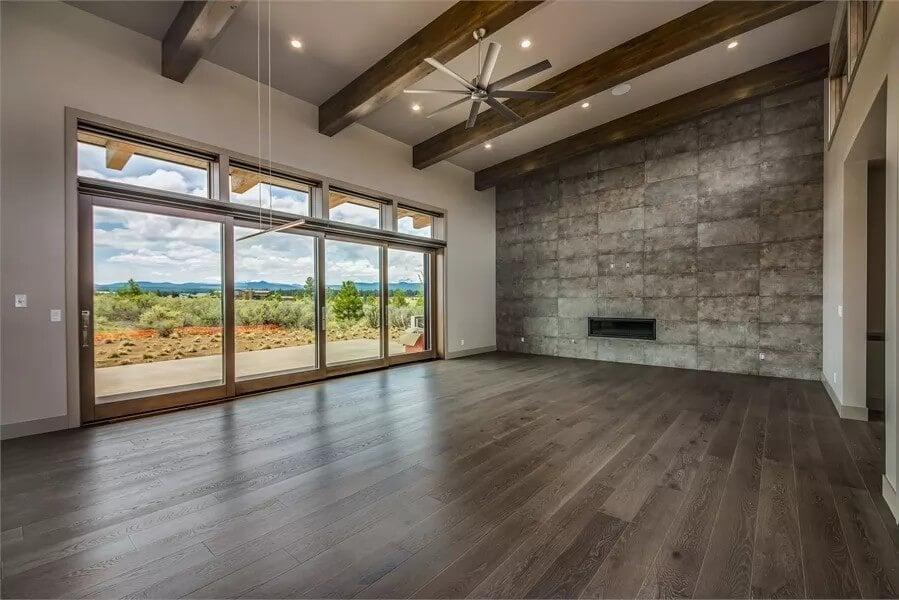Notice the Expansive Windows That Frame Nature Perfectly