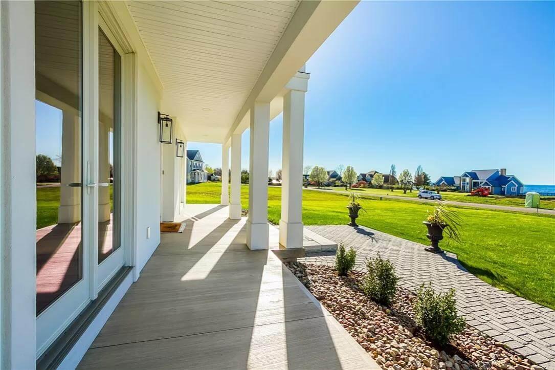 Enjoy the Expansive Views from This Breezy Porch
