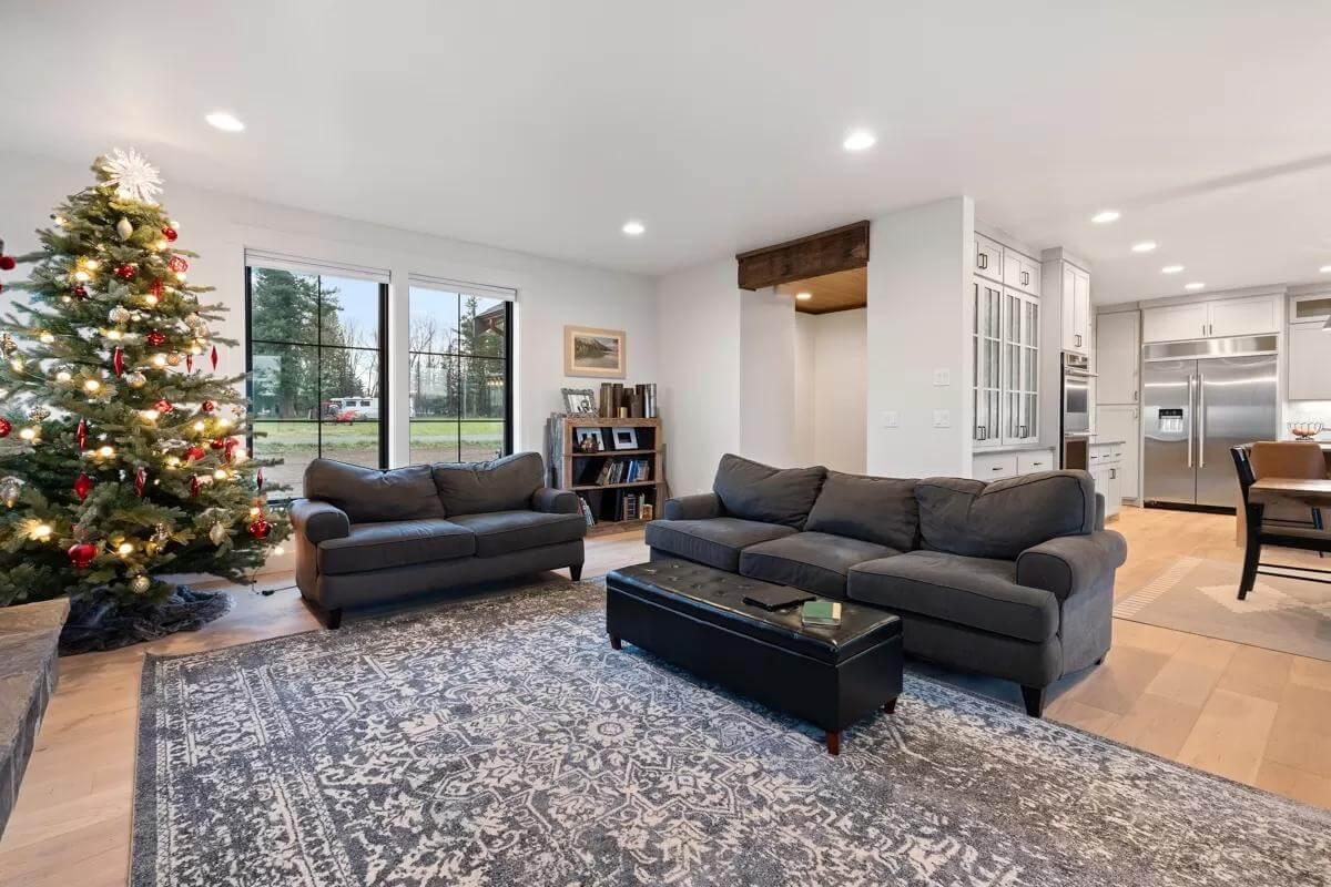 Living Room Highlighting a Festive Touch with Large Windows