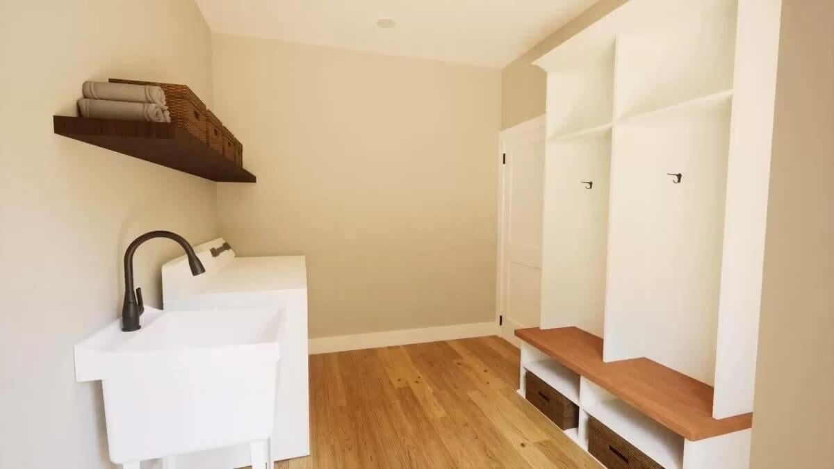 Explore the Neat Mudroom with Stylish Wood Accents