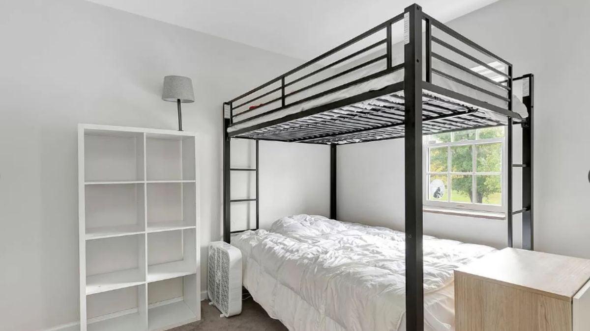 Compact Guest Room with a Versatile Loft Bed