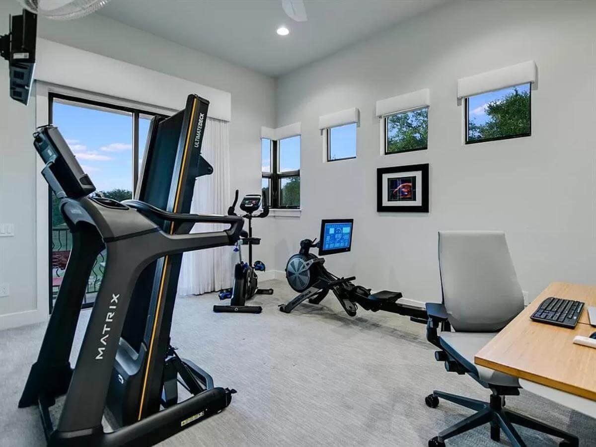 Home Gym and Office Combo--Check Out the Smart Space Utilization