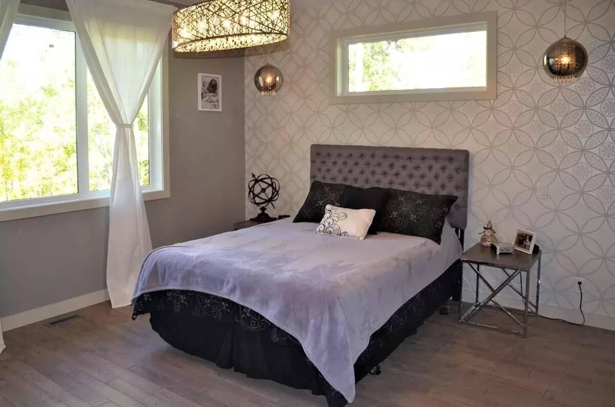 Wow, Check Out This Chic Bedroom With Geometric Wallpaper