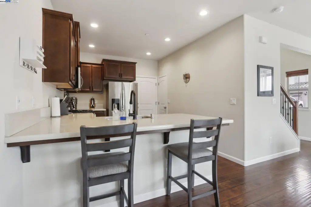 Mediterranean-Style 3-Bedroom Home for a Corner Lot with Open Floor Plan and 2-Car Garage (1,512 Sq. Ft. Floor Plan)