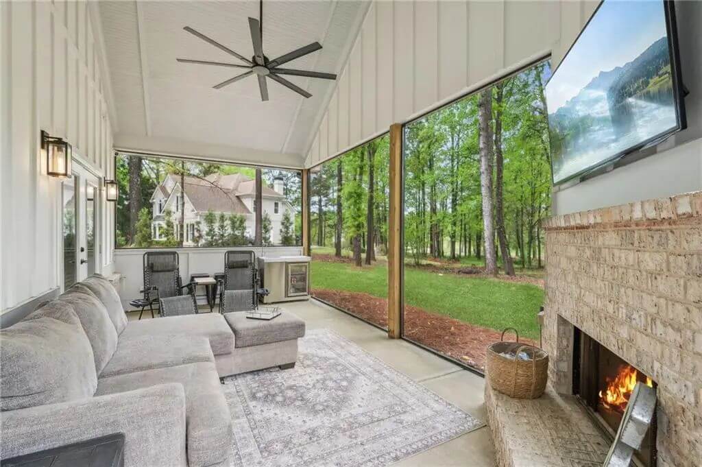 Screened Porch