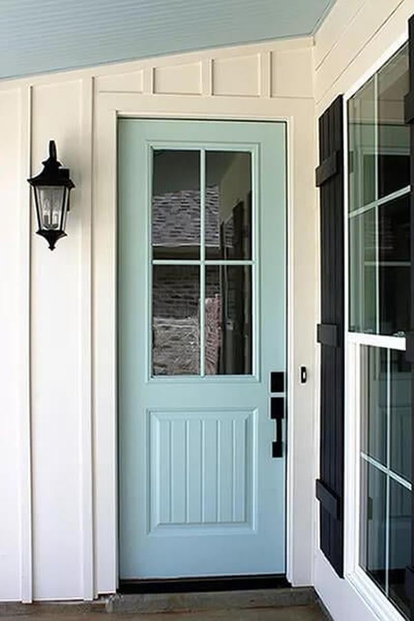 Look at That Refreshing Pop of Color on the Front Door!