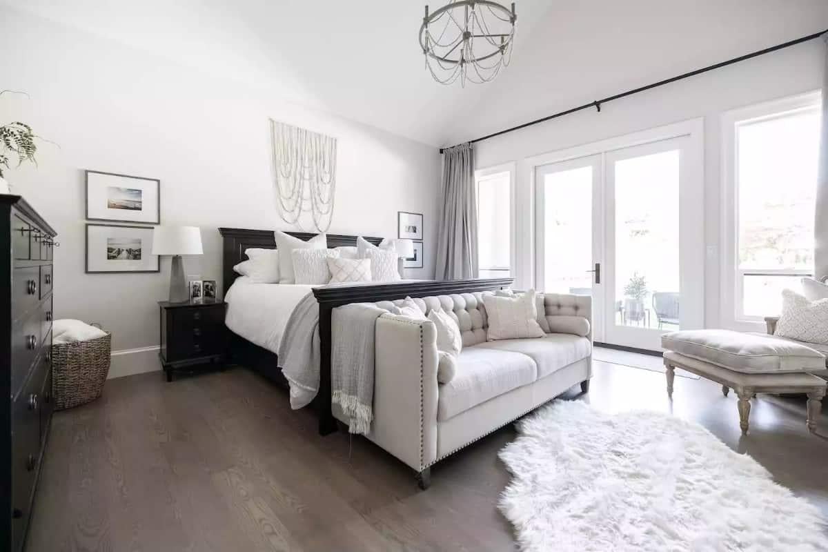 Wow, Look at the Plush Bench at the Foot of This Airy Bedroom