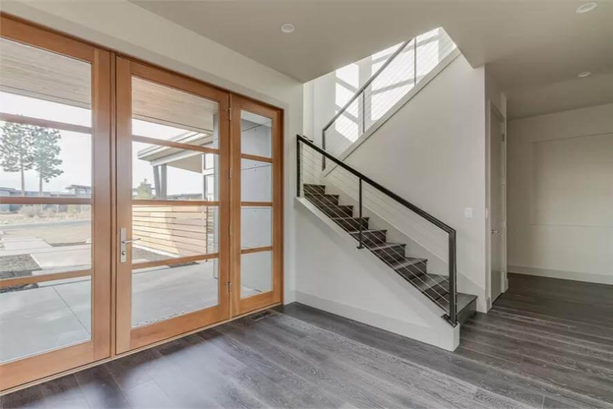Wow, Check Out That Sleek Staircase with Modern Cable Railings