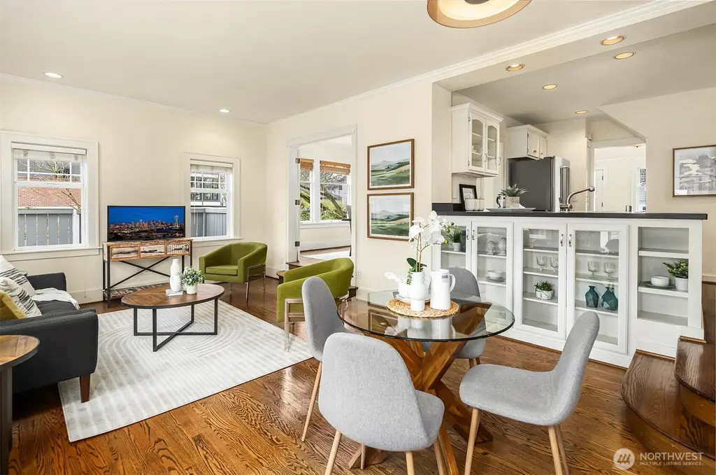 Colonial-Style 4-Bedroom Home for a Corner Lot with Bonus Room and Detached Single Garage (2,788 Sq. Ft. Floor Plan)
