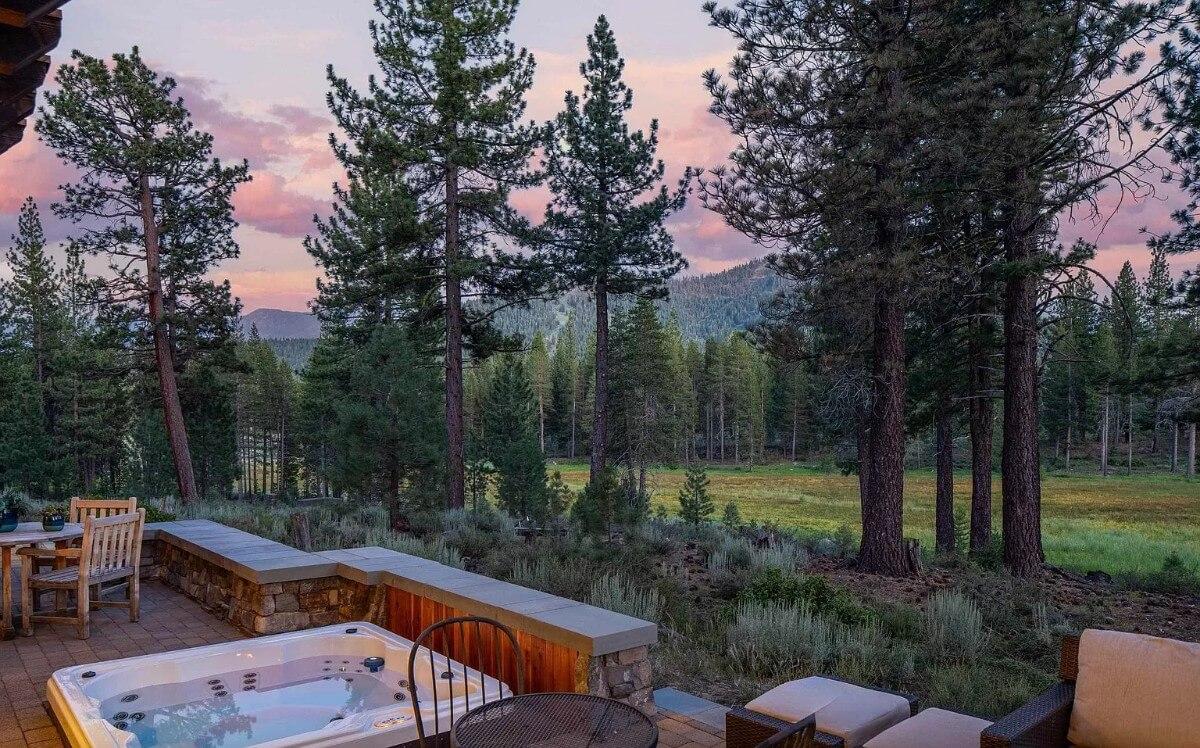 Wow, This Outdoor Patio Has a Hot Tub with a View to Remember