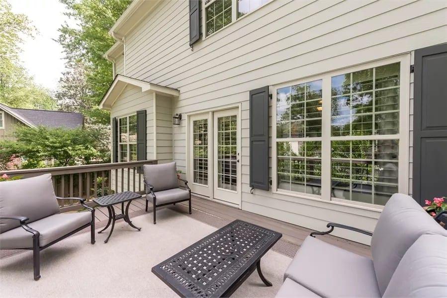 Relax on This Charming Craftsman Deck with Classic Railings