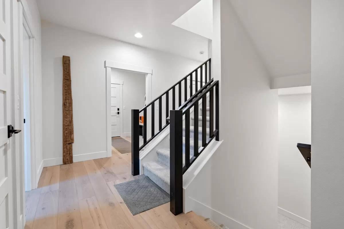 Stylish Black Railings Elevate This Modern Staircase Design