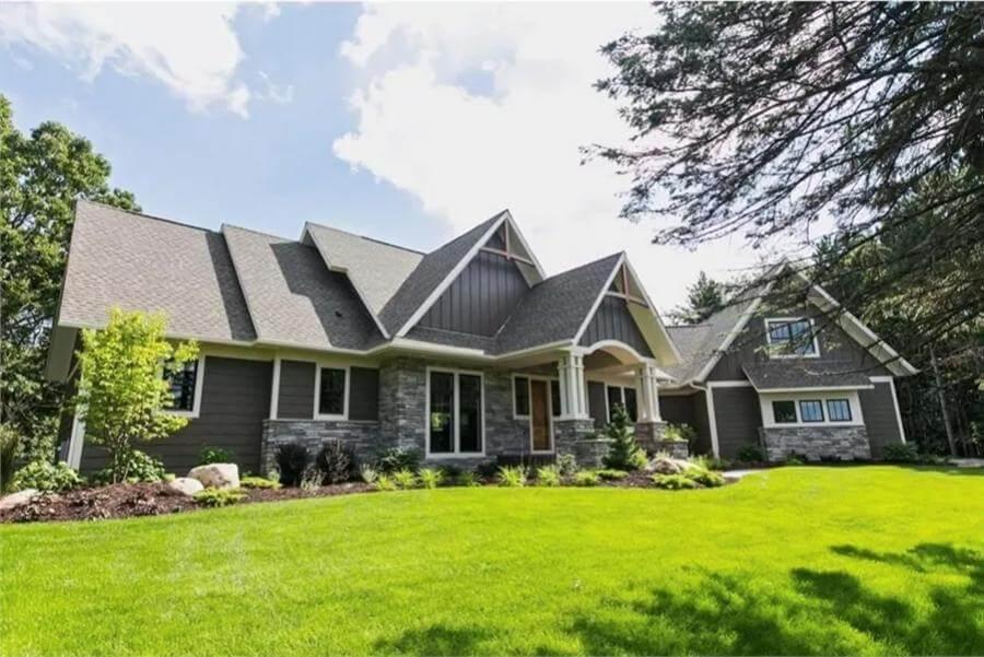 Craftsman Charm Meets Modern Texture with Eye-Catching Stonework