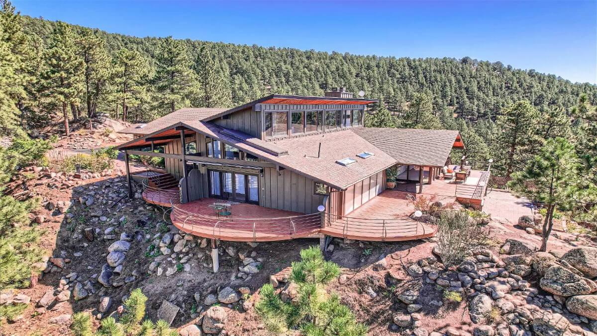 Wow, Check Out the Wraparound Deck Blending With Nature